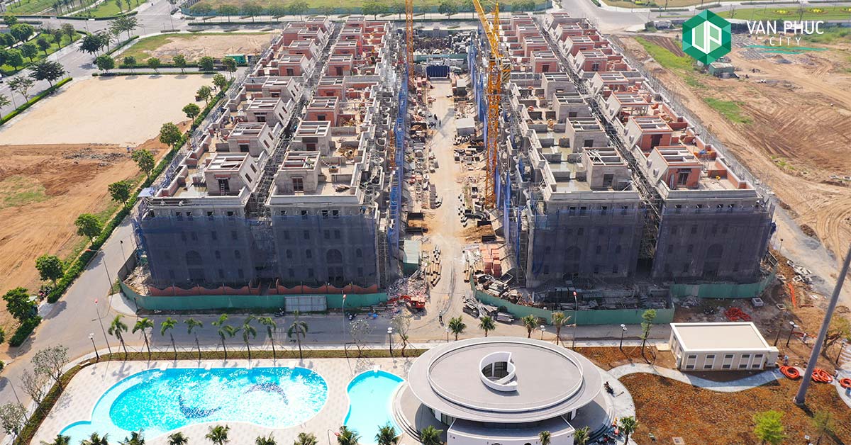 Hồ bơi Sunlake Villas - Van Phuc City