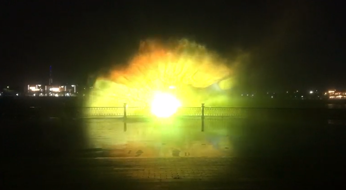 Test thử nhạc nước tại Vạn Phúc City