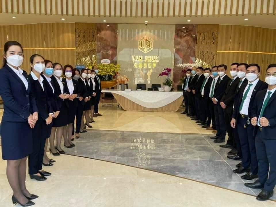 Tập thể nhân viên Van Phuc Group