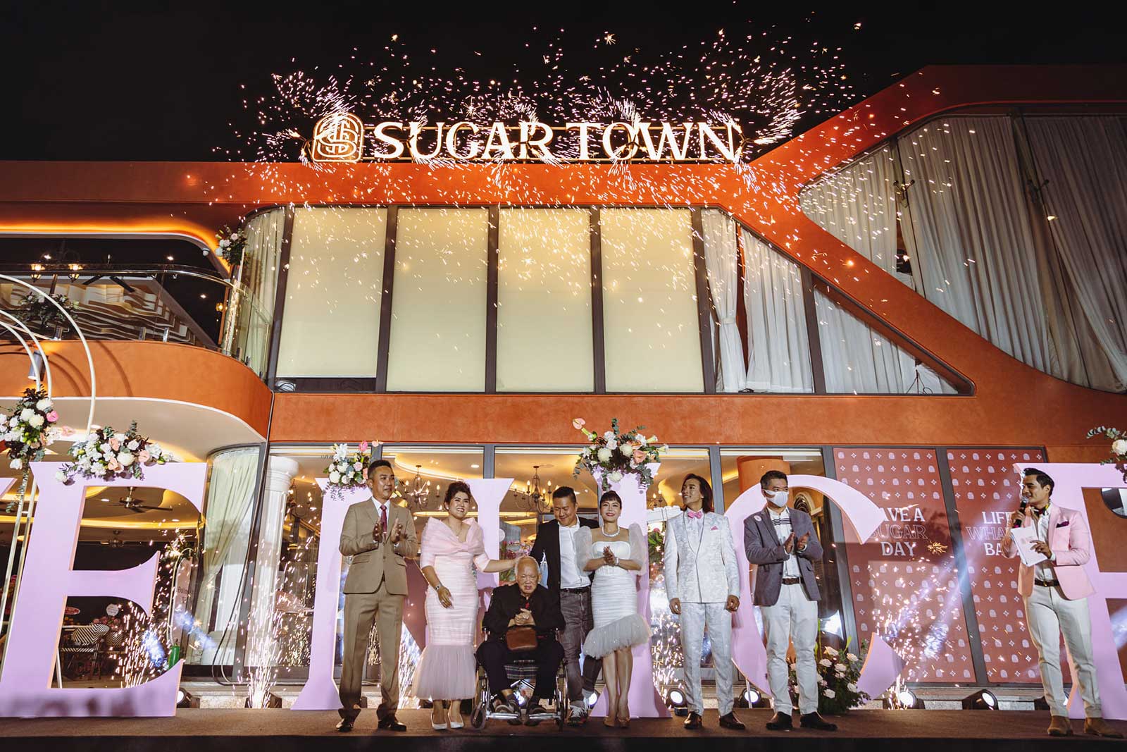 KHU ĐÔ THỊ VẠN PHÚC - KHAI TRƯƠNG SUGAR TOWN RESTAURANT SANG TRỌNG BÊN HỒ ĐẠI NHẬT