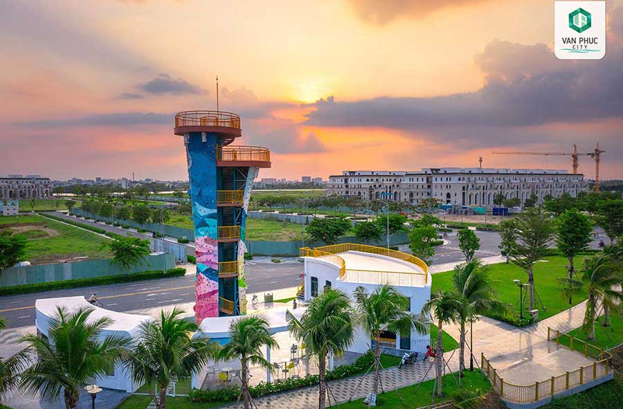 Tháp Leo Núi Vạn Phúc City Thủ Đức