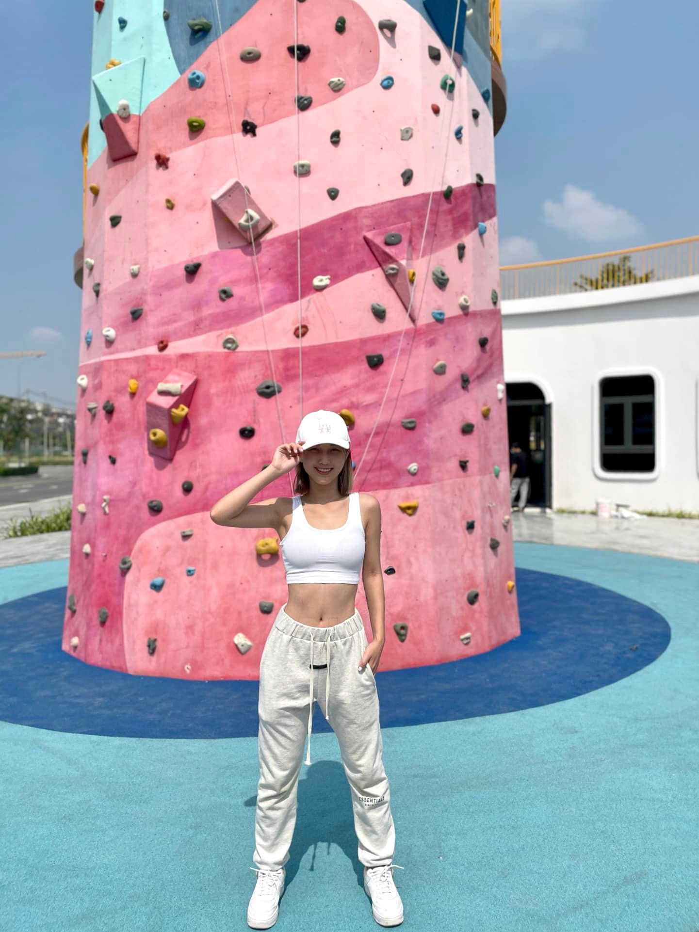 The Challenge Rock Climbing - Tháp Leo Núi tại Vạn Phúc City Thủ Đức