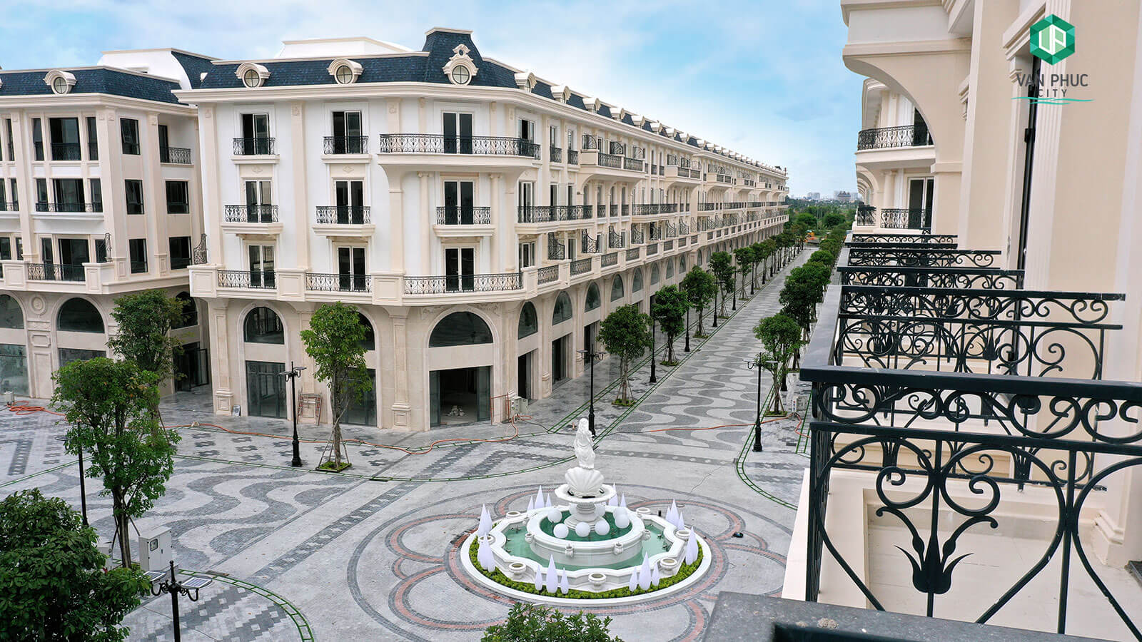 tien do van phuc royal shophouse thang 5 2022 pho di bo