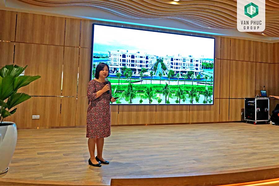 Vạn Phúc City trao sổ hồng