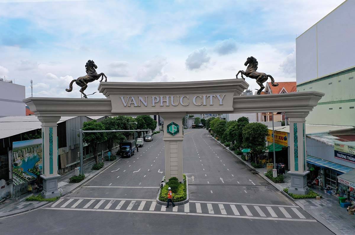 Cổng chào Đinh Thị Thi Vạn Phúc