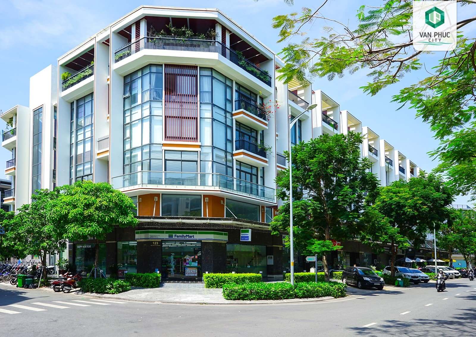 Phố thương mại Vạn phúc