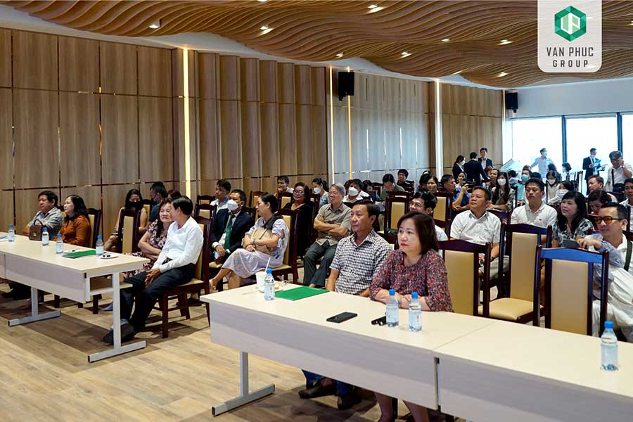 Vạn Phúc City trao sổ hồng sales gallery vạn phúc